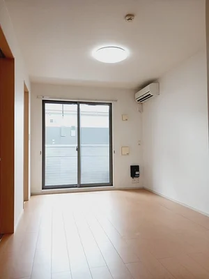 のマンスリーマンション・ウィークリーマンション「ポルトソレイユ 102・洋室(No.1328833)」メイン画像