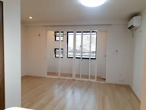 長野県のマンスリーマンション・ウィークリーマンション「メープルヒルズⅠ 201・洋室(No.1328856)」メイン画像