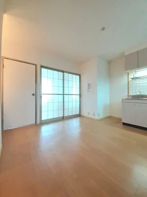 島根県のマンスリーマンション・ウィークリーマンション「シャルム中野Ｃ 203・洋室(No.1328885)」メイン画像