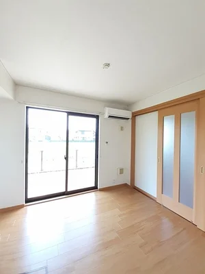 井原市のマンスリーマンション・ウィークリーマンション「カーサ　エスペリオ 101・洋室(No.1328912)」メイン画像