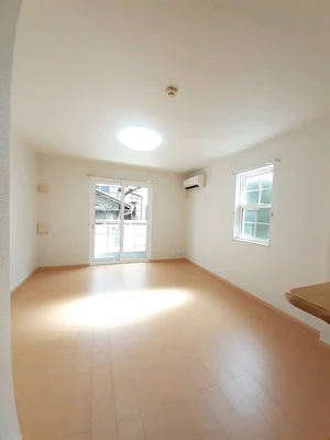 のマンスリーマンション・ウィークリーマンション「サンパティーク 102・洋室(No.1328950)」メイン画像