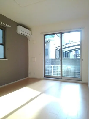 徳島県のマンスリーマンション・ウィークリーマンション「プリムローズ　南浜Ｂ 101・洋室(No.1328956)」メイン画像