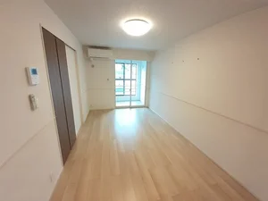 のマンスリーマンション・ウィークリーマンション「サンリット　サイジロウⅢ 101・洋室(No.1329375)」メイン画像