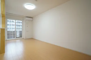 のマンスリーマンション・ウィークリーマンション「ディ－セント・ハウス 102・洋室(No.1329438)」メイン画像