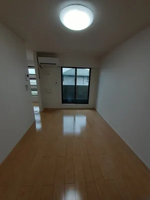 のマンスリーマンション・ウィークリーマンション「バンブーインサイド　Ⅰ 202・洋室(No.1329501)」メイン画像