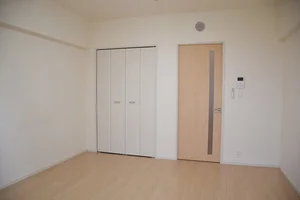 那覇市のマンスリーマンション・ウィークリーマンション「西武門ゆーちハウス 302・洋室(No.1329528)」メイン画像