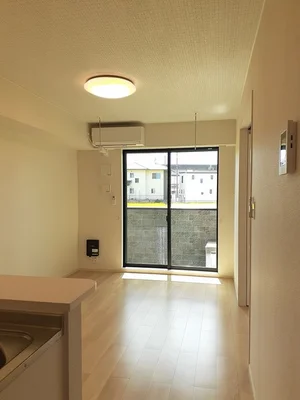 のマンスリーマンション・ウィークリーマンション「ブライト・ガーデン小土 102・洋室(No.1329535)」メイン画像