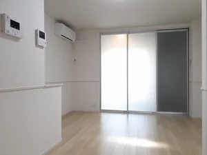 山梨県のマンスリーマンション・ウィークリーマンション「サウス・アデリーヌ 101・洋室(No.1329536)」メイン画像