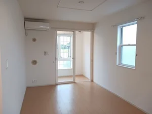 富山県のマンスリーマンション・ウィークリーマンション「サンリット　ハル 101・洋室(No.1329580)」メイン画像