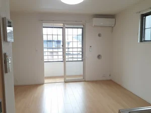 のマンスリーマンション・ウィークリーマンション「ア・ピアチェーレⅠ 202・洋室(No.1329592)」メイン画像