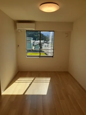 のマンスリーマンション・ウィークリーマンション「ハーモニック　コートⅠ 204・洋室(No.1329602)」メイン画像