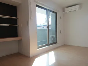 のマンスリーマンション・ウィークリーマンション「アンソレイエハイムⅢ 203・洋室(No.1329628)」メイン画像