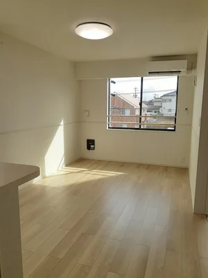 のマンスリーマンション・ウィークリーマンション「サンク　ハラ 301・洋室(No.1329632)」メイン画像