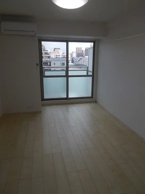 のマンスリーマンション・ウィークリーマンション「プラステ東島田 502・洋室(No.1329814)」メイン画像