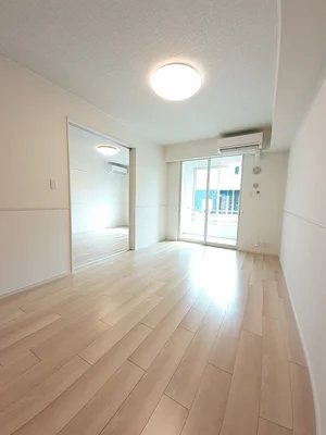 広島県のマンスリーマンション・ウィークリーマンション「ラルーチェ畠敷　Ⅰ 103・洋室(No.1329834)」メイン画像