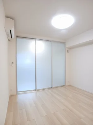 のマンスリーマンション・ウィークリーマンション「リバーサイド　アベニュー 204・洋室(No.1329836)」メイン画像