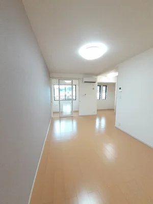 のマンスリーマンション・ウィークリーマンション「レーヴ・アミティエ　弐番館 204・洋室(No.1329848)」メイン画像