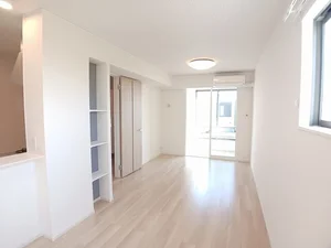 のマンスリーマンション・ウィークリーマンション「クリスタルドミールⅥ 101・洋室(No.1329877)」メイン画像