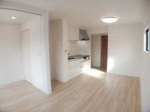 のマンスリーマンション・ウィークリーマンション「ＰＯＰＯＲＡ　Ⅴ 203・洋室(No.1329935)」メイン画像