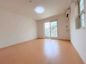 のマンスリーマンション・ウィークリーマンション「プリムヴェールＢ 104・洋室(No.1329941)」メイン画像