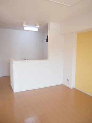 のマンスリーマンション・ウィークリーマンション「セレーノⅠ 202・洋室(No.1330004)」メイン画像