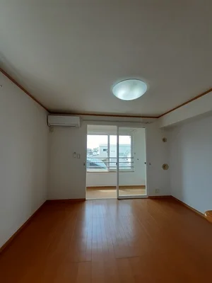 のマンスリーマンション・ウィークリーマンション「シャルロット・ノアル 201・洋室(No.1330055)」メイン画像