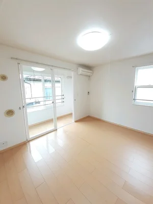 のマンスリーマンション・ウィークリーマンション「ラング　ルシェロ 203・洋室(No.1330096)」メイン画像