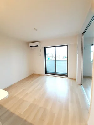 のマンスリーマンション・ウィークリーマンション「ルミエールⅢ 101・洋室(No.1330115)」メイン画像