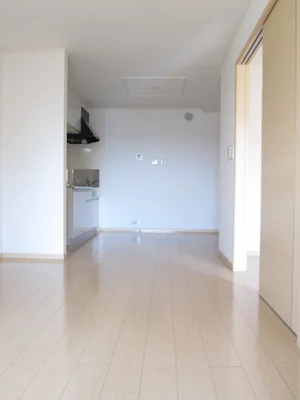 秋田県のマンスリーマンション・ウィークリーマンション「ラ　ファメンタム　センゾ 202・洋室(No.1330369)」メイン画像