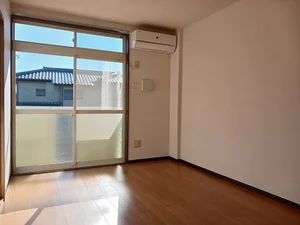 のマンスリーマンション・ウィークリーマンション「メゾンユートピア３ 202・洋室(No.1330434)」メイン画像