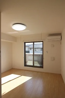 のマンスリーマンション・ウィークリーマンション「サウス　コート 203・洋室(No.1330533)」メイン画像