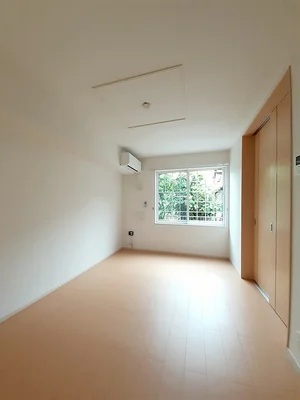 のマンスリーマンション・ウィークリーマンション「エモシオン 102・洋室(No.1330636)」メイン画像