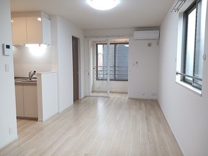 富山県厚生農業協同組合連合会高岡病院周辺のマンスリーマンション・ウィークリーマンション「ノムラ・シュロスＡ 203・洋室(No.1330651)」メイン画像