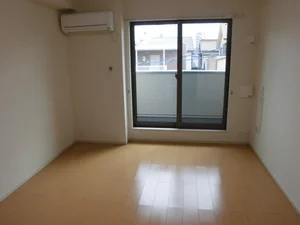 名古屋市のマンスリーマンション・ウィークリーマンション「サンエスケーイワタⅠ 203・洋室(No.1330704)」メイン画像