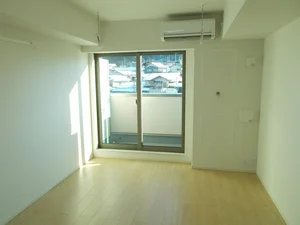 滋賀県のマンスリーマンション・ウィークリーマンション「Ｆｅｌｉｃｅ　Ｃｏｕｒｔ 302・洋室(No.1330731)」メイン画像