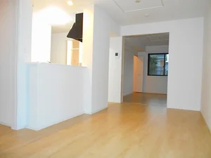 のマンスリーマンション・ウィークリーマンション「エスペランサ天神Ⅱ 102・洋室(No.1330759)」メイン画像