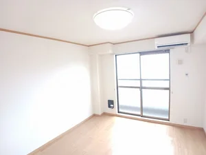 のマンスリーマンション・ウィークリーマンション「クイーンズパレス 202・洋室(No.1330768)」メイン画像