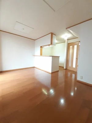 のマンスリーマンション・ウィークリーマンション「リュール西津田Ⅱ 107・洋室(No.1330818)」メイン画像