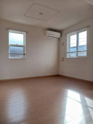愛媛県のマンスリーマンション・ウィークリーマンション「ガーデン西垣生 201・洋室(No.1330829)」メイン画像