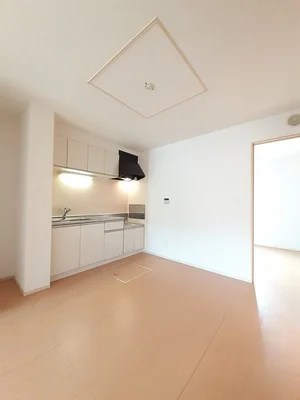 のマンスリーマンション・ウィークリーマンション「サニーサイド　アルファ 102・洋室(No.1331006)」メイン画像