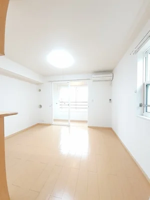 のマンスリーマンション・ウィークリーマンション「ヴィラ　アルモニーＢ 204・洋室(No.1331043)」メイン画像