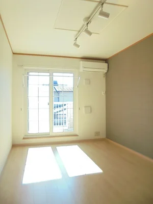 のマンスリーマンション・ウィークリーマンション「グランシャリオ 203・洋室(No.1331083)」メイン画像