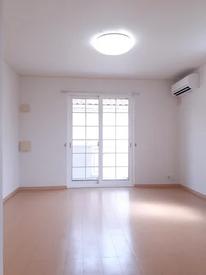 のマンスリーマンション・ウィークリーマンション「シェ・リュイ 105・洋室(No.1331087)」メイン画像