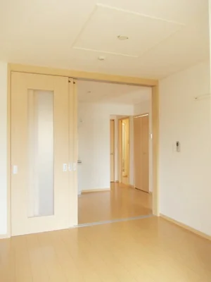 のマンスリーマンション・ウィークリーマンション「プティ　パラス 102・洋室(No.1331090)」メイン画像