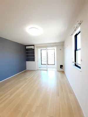 のマンスリーマンション・ウィークリーマンション「ディス　トレーズ 206・洋室(No.1331171)」メイン画像