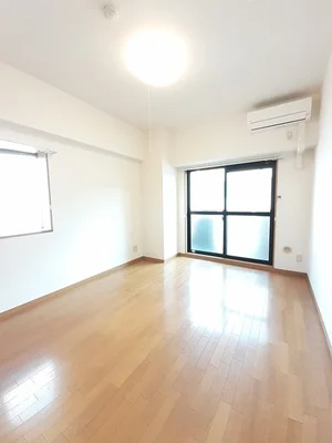 のマンスリーマンション・ウィークリーマンション「シューテル宝町 601・洋室(No.1331221)」メイン画像