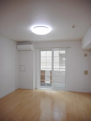 のマンスリーマンション・ウィークリーマンション「ヴィオラコートＢ 102・洋室(No.1331226)」メイン画像