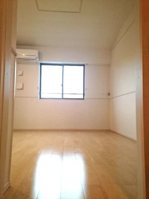 のマンスリーマンション・ウィークリーマンション「フローラ大小路Ａ 203・洋室(No.1331234)」メイン画像