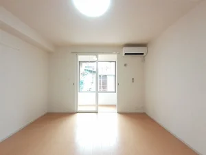 富山県のマンスリーマンション・ウィークリーマンション「Ｌｕｃｋｙ　Ｈｏｕｓｅ　Ｙｏｕ 102・洋室(No.1331318)」メイン画像