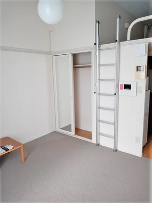 埼玉県のマンスリーマンション・ウィークリーマンション「レオパレスネオス本町 201(No.1331615)」メイン画像